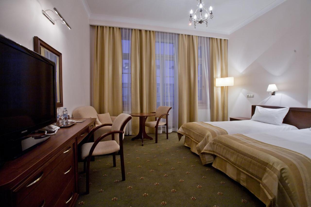 Hotel Masovia Gizycko Luaran gambar