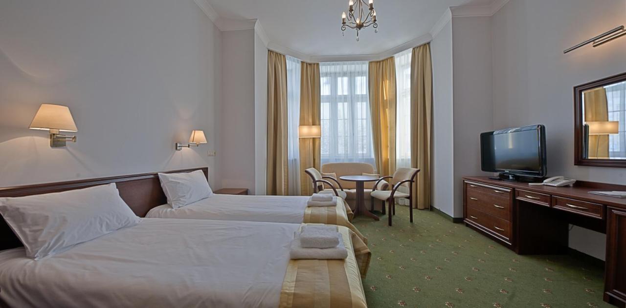 Hotel Masovia Gizycko Luaran gambar